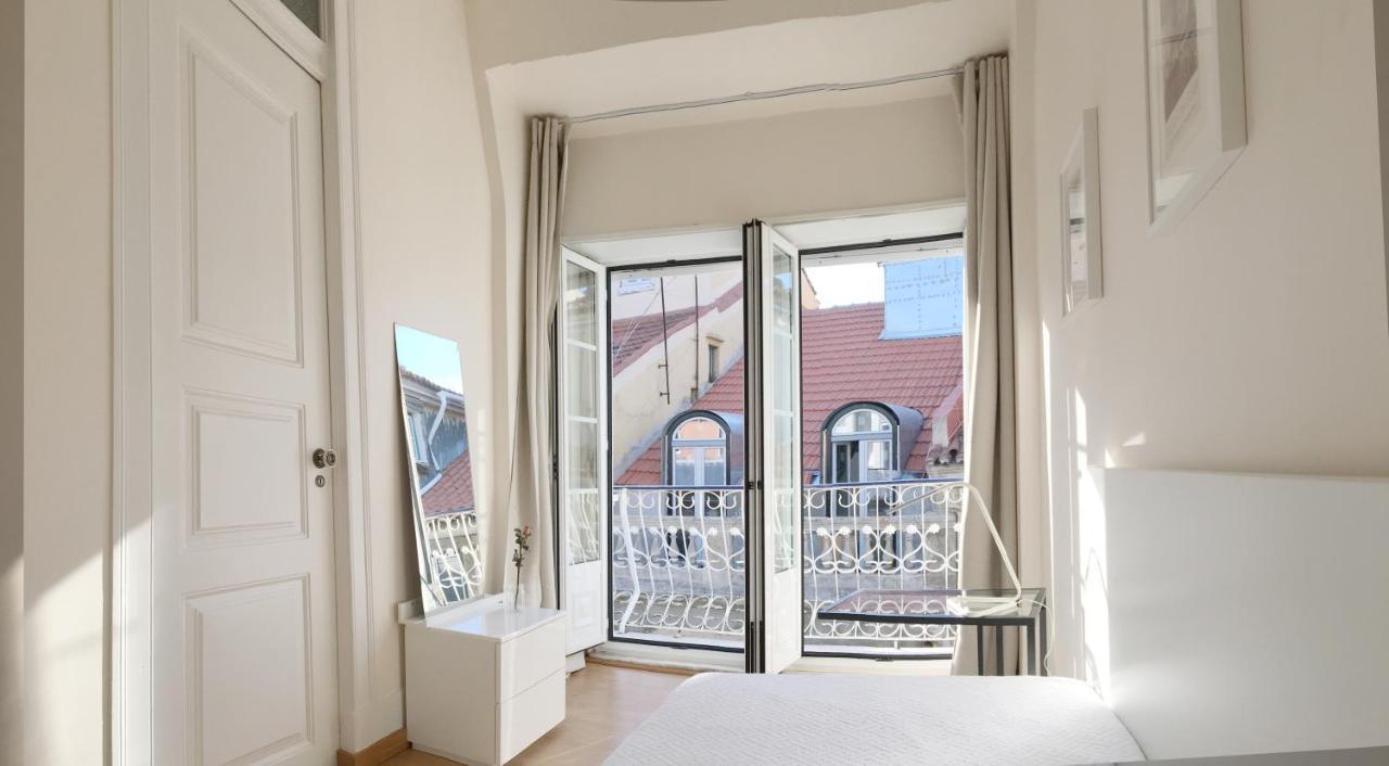 Room Atalaia- Ideal For Single Lisbon Exterior photo